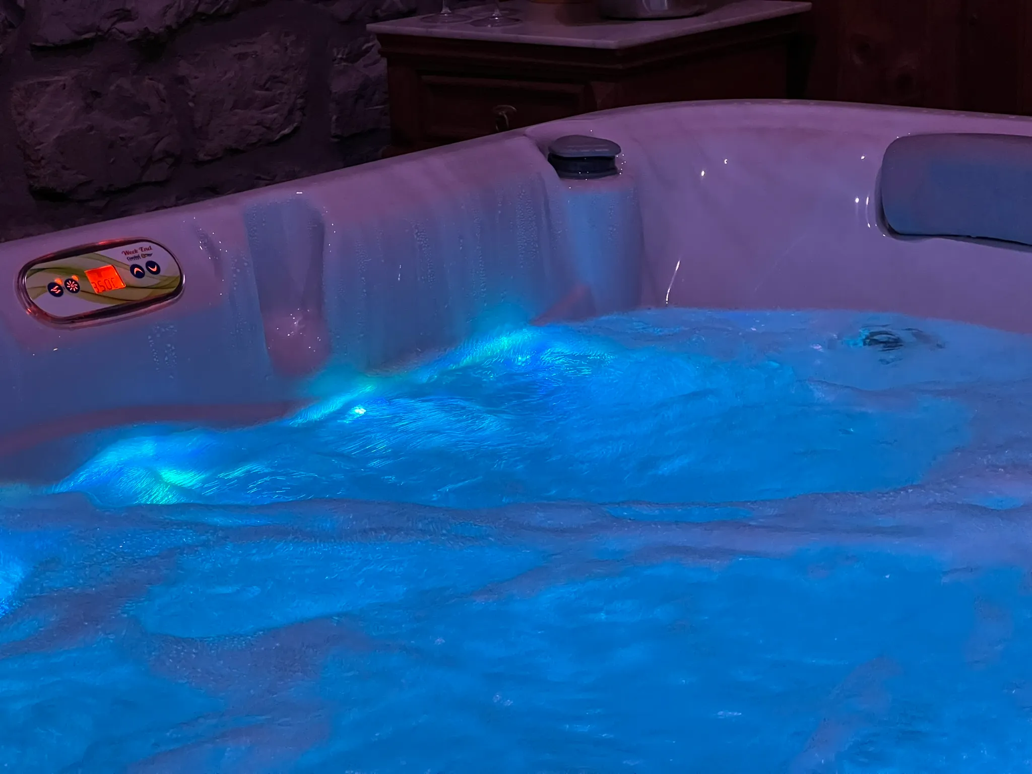 Jacuzzi ambiance chaleureuse